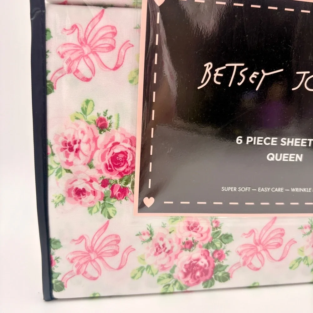 Betsey Johnson Queen Sheet Set 6 Piece Forever Rose Bow Pink Floral Microfiber‎